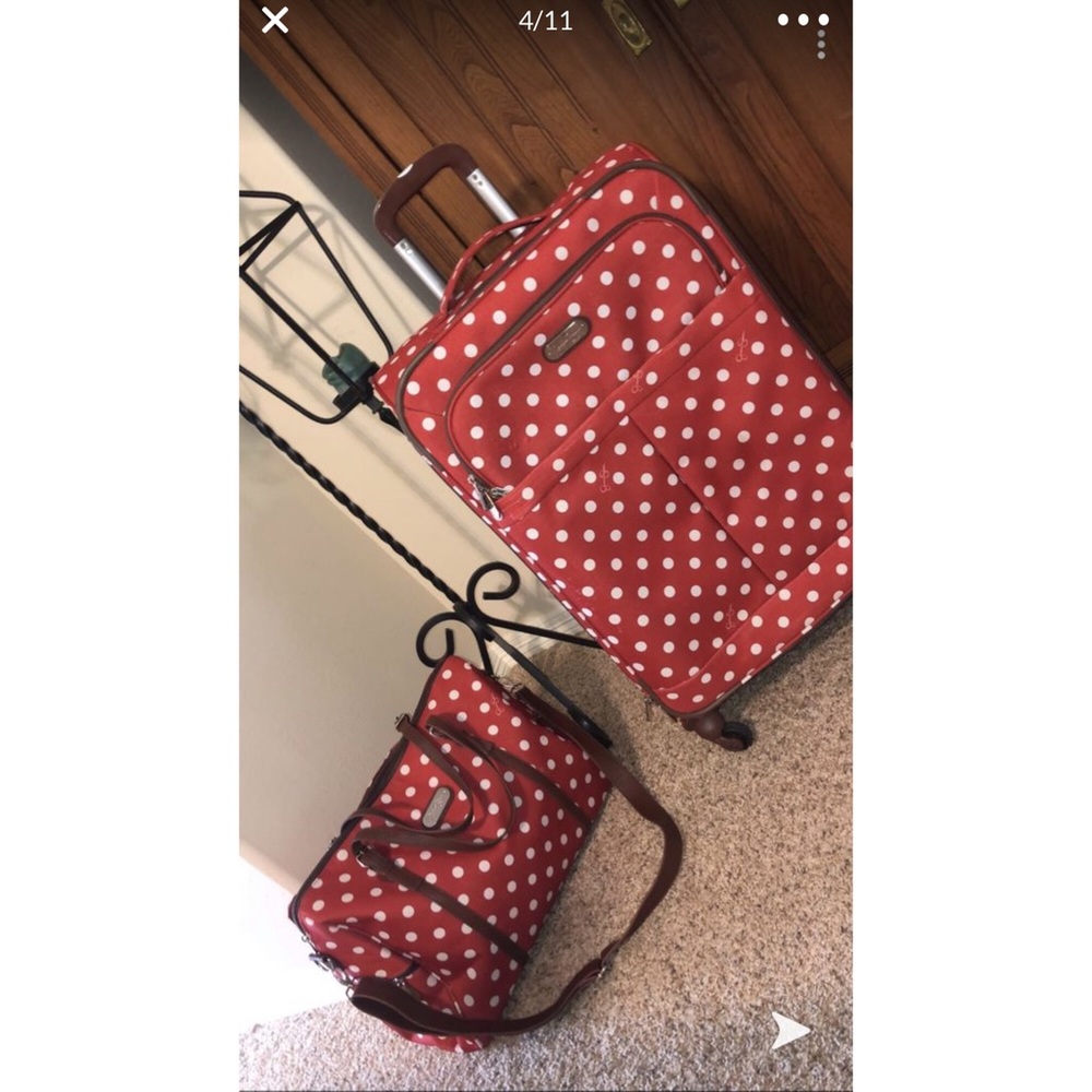 BRAND NEW JESSICA SIMPSON LUGGAGE